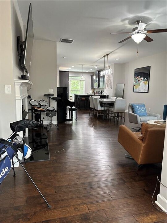 4253 Tacoma Trce in Suwanee, GA - Building Photo