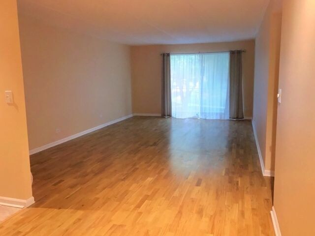 5S070 Pebblewood Ln, Unit F5 in Naperville, IL - Building Photo - Building Photo