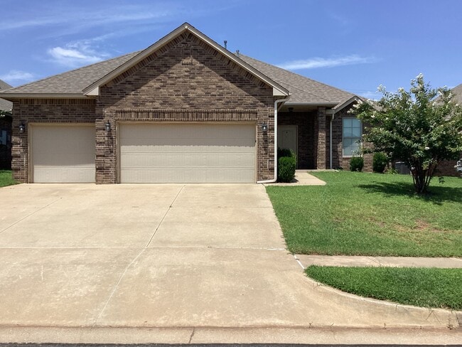 1717 Savannah Ln