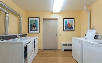 Renaissance Plaza in Bridgeport, CT - Foto de edificio - Floor Plan