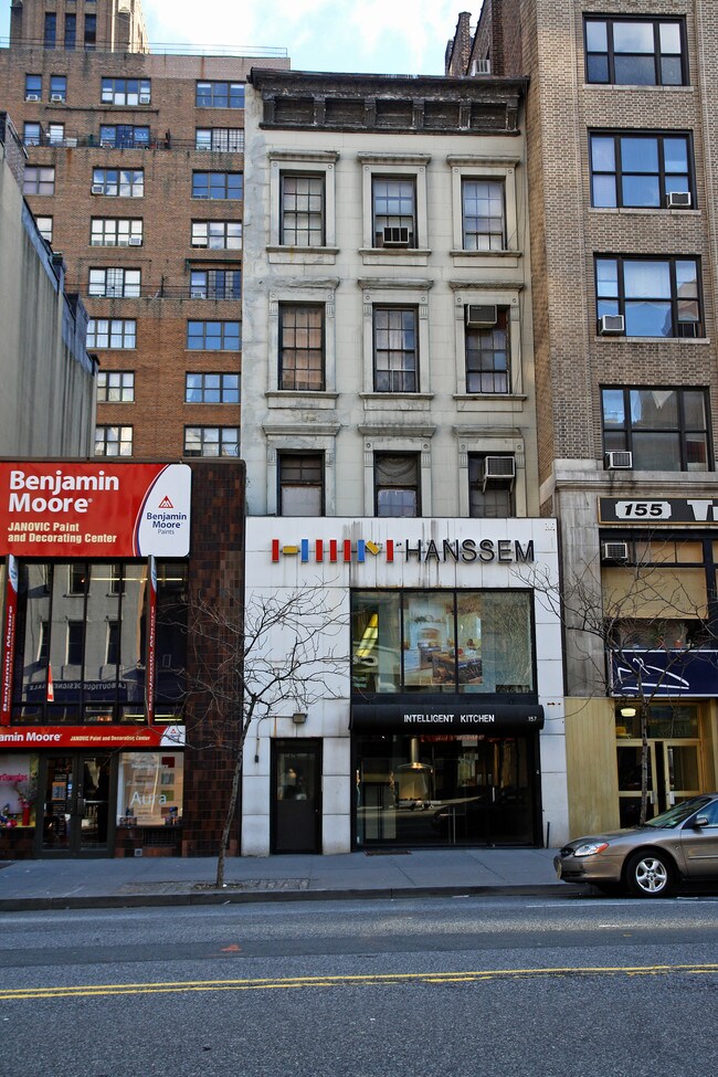 157 West 72nd Street in New York, NY - Building Photo - Building Photo