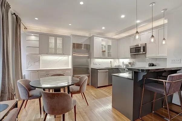260 W Broadway in New York, NY - Building Photo - Building Photo