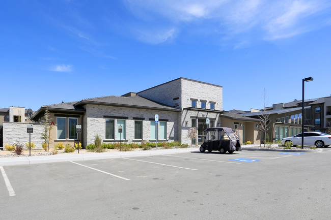 Sierra Vista Apartments in Reno, NV - Building Photo - Building Photo