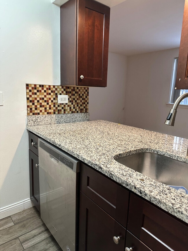 property at 3700 N Pine Grove Ave