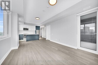 664-664 Spadina Ave. in Toronto, ON - Building Photo - Building Photo