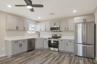 329 N 12th St in Phoenix, AZ - Building Photo - Building Photo