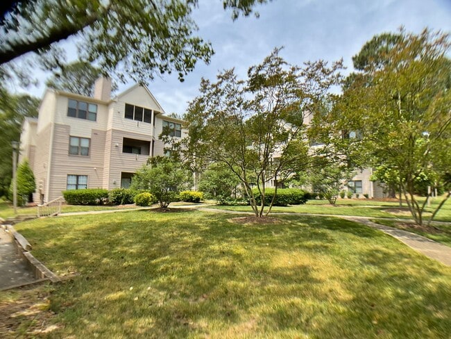 property at 600 Audubon Lake Dr