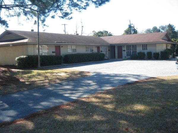 4005 Camellia Dr in Valdosta, GA - Foto de edificio - Building Photo