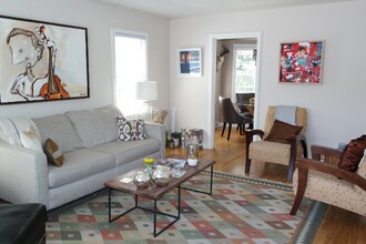 6 S Bellevue Ave in Walla Walla, WA - Foto de edificio - Building Photo