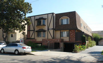 440 W Dryden St in Glendale, CA - Building Photo - Building Photo