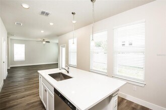 816 E Voorhis Ave in DeLand, FL - Foto de edificio - Building Photo