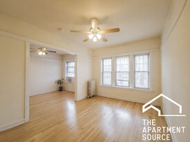 1934 W Winona St, Unit 3 in Chicago, IL - Building Photo