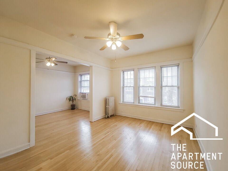 1934 W Winona St, Unit 3 in Chicago, IL - Building Photo
