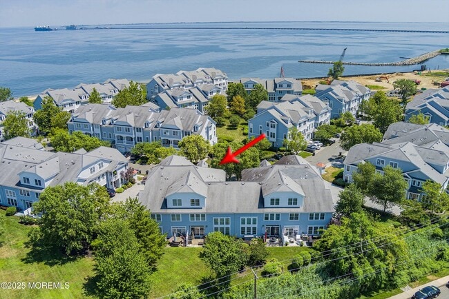 property at 17 Skimmer Ln