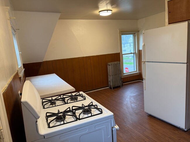 515 W Franklin St in Jackson, MI - Building Photo - Building Photo