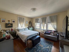 160 Norfolk St, Unit 3 in Cambridge, MA - Foto de edificio - Building Photo