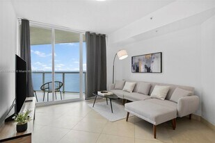 16699 Collins Ave, Unit 1710 in Sunny Isles Beach, FL - Building Photo