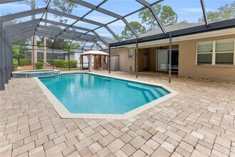 721 Stonecrest Dr in Sarasota, FL - Building Photo - Building Photo