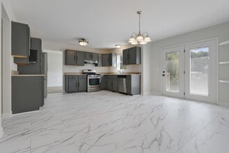 399 Fulton St in South Elgin, IL - Building Photo - Building Photo