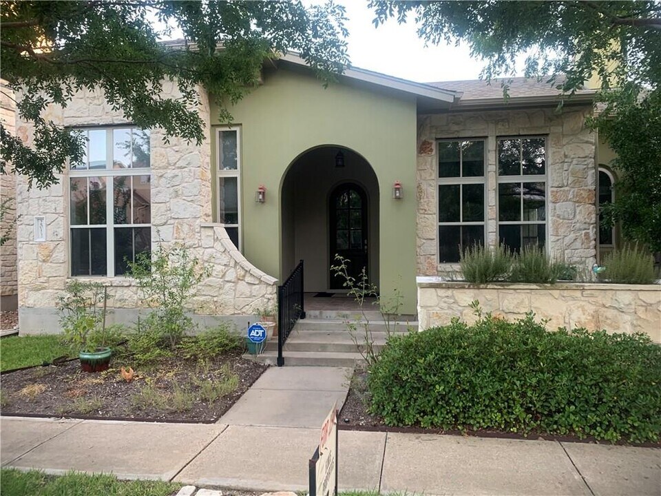 2013 Emma Long St in Austin, TX - Building Photo