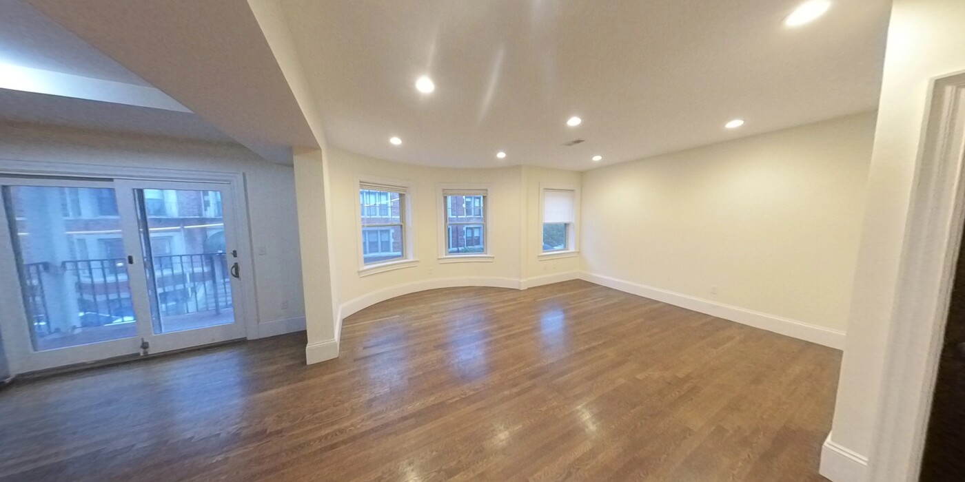 29 Commonwealth Ter, Unit 2 in Boston, MA - Building Photo