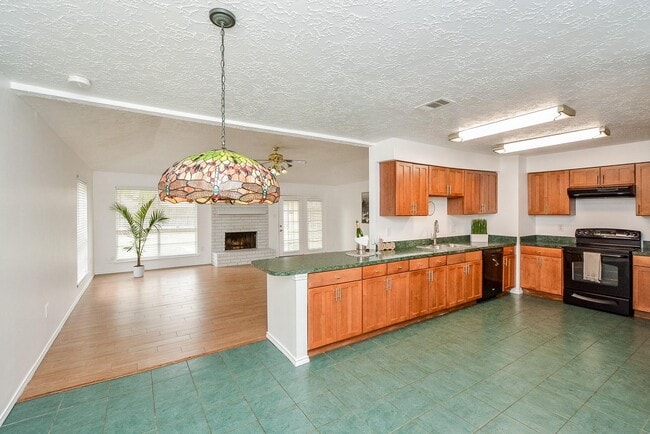 3315 Honey Creek Dr
