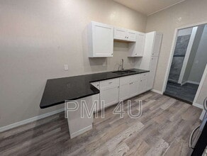 917 8th St SW in Albuquerque, NM - Building Photo - Building Photo
