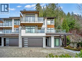 2821 Chippendale Rd in Vancouver, BC - Building Photo