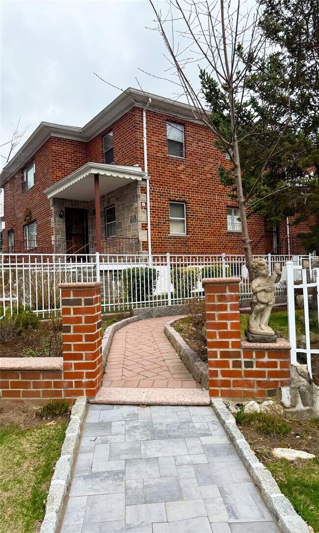 property at 23 Secor Pl