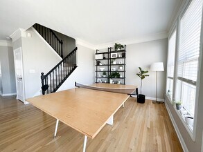 8661 N Meridian St in Indianapolis, IN - Foto de edificio - Building Photo