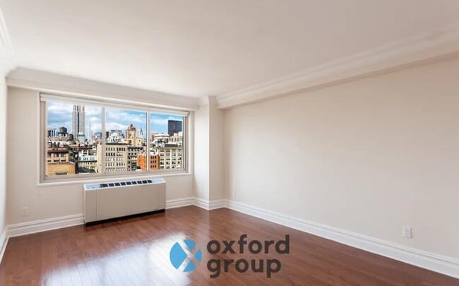 property at 52 E 14th St