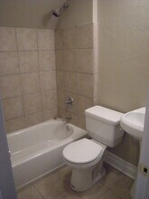 244 S St Clair St, Unit 3 in Pittsburgh, PA - Building Photo - Building Photo