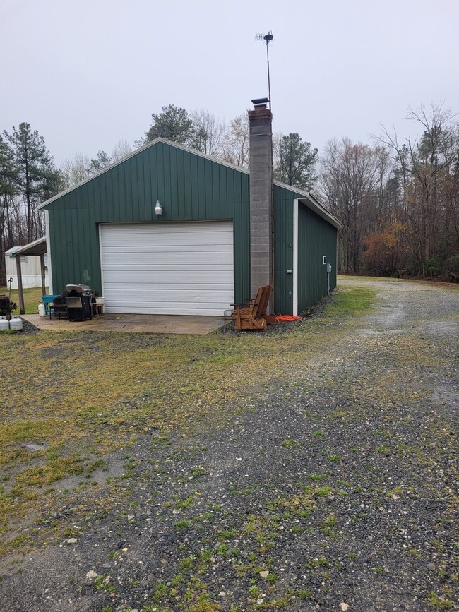 property at 216 Mozingo Rd