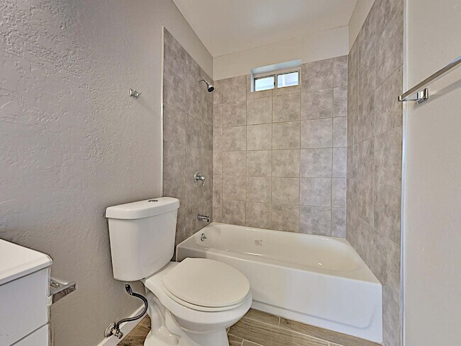 property at 644 S Horne