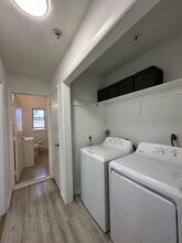 172 Pearl St, Unit 2E in Middletown, CT - Building Photo - Building Photo