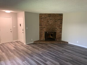 2541 Rose Ct in Carmichael, CA - Building Photo - Building Photo