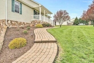 1307 Savanna Hills Dr in Moneta, VA - Building Photo - Building Photo