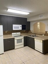 130 Rhoden Ln in Winter Springs, FL - Building Photo - Building Photo