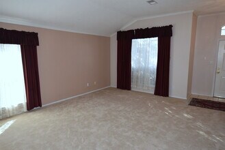 10327 Connemara Dr SW in Albuquerque, NM - Building Photo - Building Photo