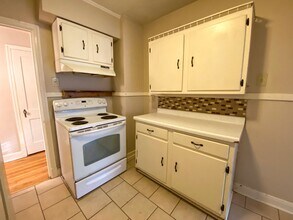 3863 Spottswood Ave in Memphis, TN - Building Photo - Building Photo