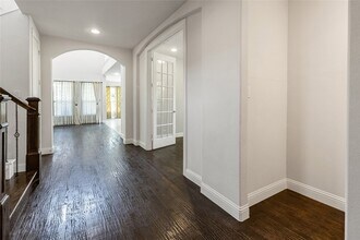 6800 Cache Ct in Irving, TX - Foto de edificio - Building Photo