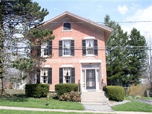 47 Gorham St in Canandaigua, NY - Building Photo