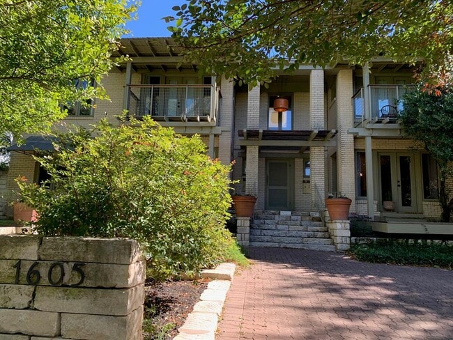 1605 Pease Rd in Austin, TX - Building Photo - Building Photo