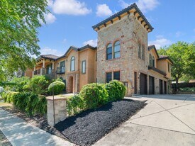 123 Eaton St in San Antonio, TX - Building Photo