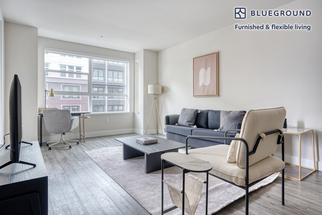 299 Franklin St-Unit -FL6-ID707 in Redwood City, CA - Building Photo