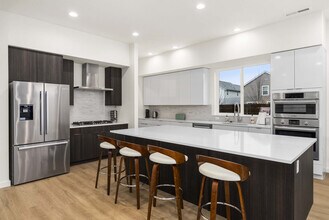 11612 SE 196th St in Kent, WA - Building Photo - Building Photo