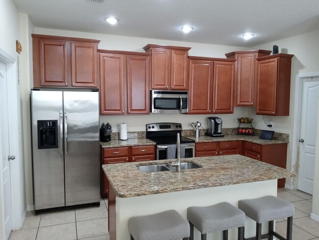 3213 Bayflower Ave in Harmony, FL - Building Photo - Building Photo