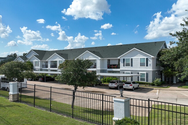 Villas Of Greenville in Greenville, TX - Foto de edificio - Building Photo