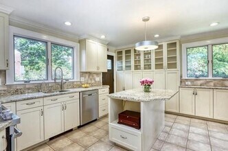 5 Grassmere Rd in Brookline, MA - Building Photo - Building Photo