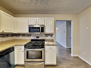 622 Waynes Ct SE in Atlanta, GA - Building Photo - Building Photo